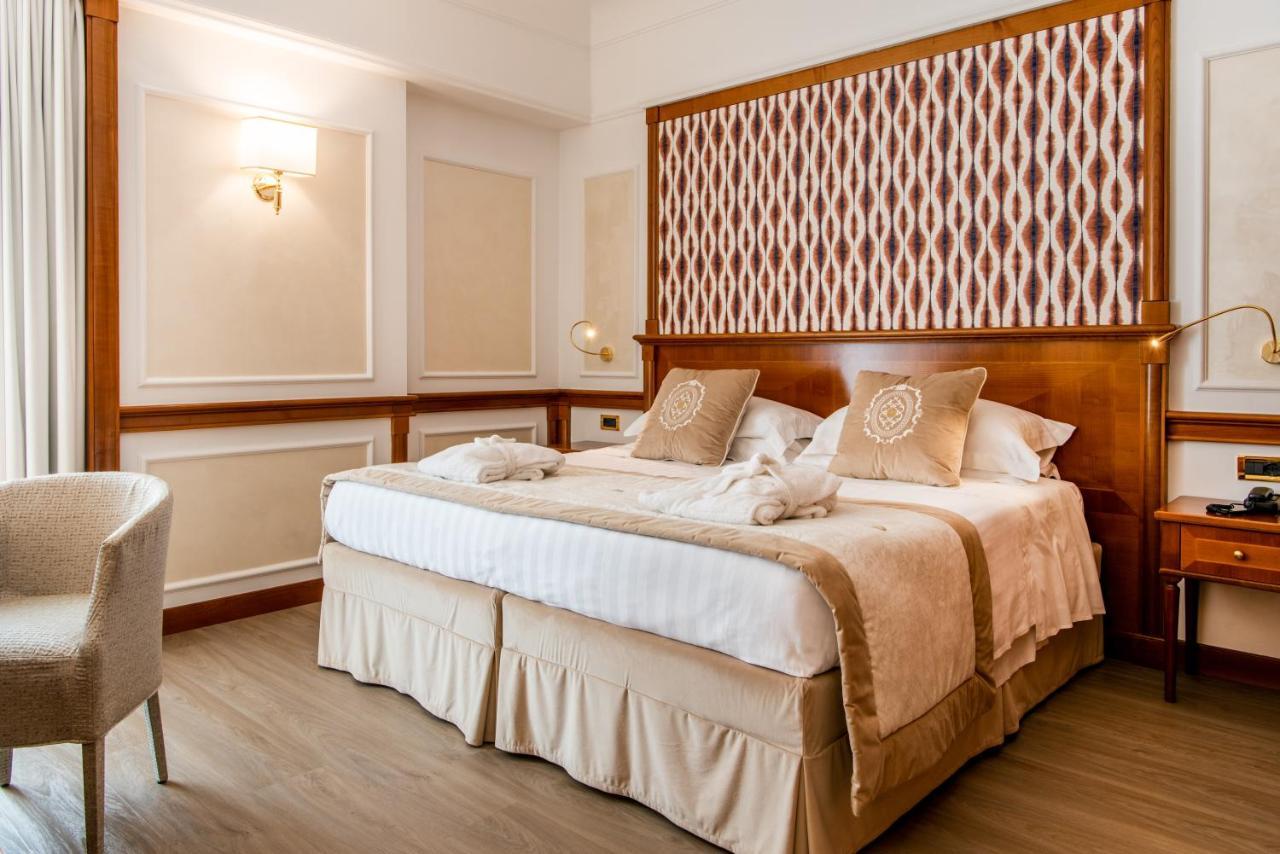 Grand Hotel Terme & Spa Montegrotto Terme Bagian luar foto