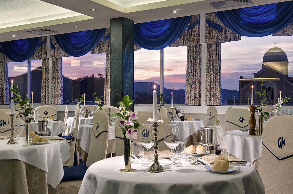 Grand Hotel Terme & Spa Montegrotto Terme Bagian luar foto